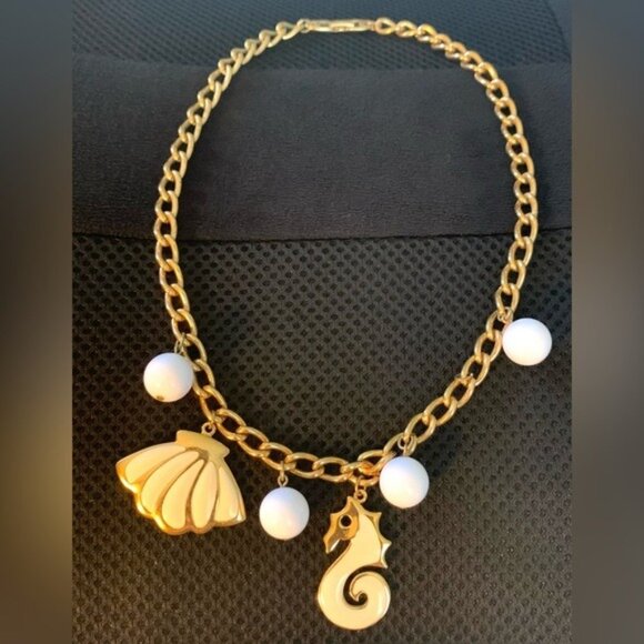 Vintage Napier Sea Shell Seahorse enamel Necklace Gold Ivory Chunky Chain - Picture 1 of 16